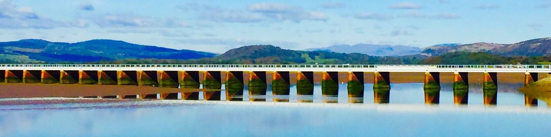 Arnside estuary and new railway bridge. A good fishing spot.
#arnside #cumbria #blue #bridges #railway