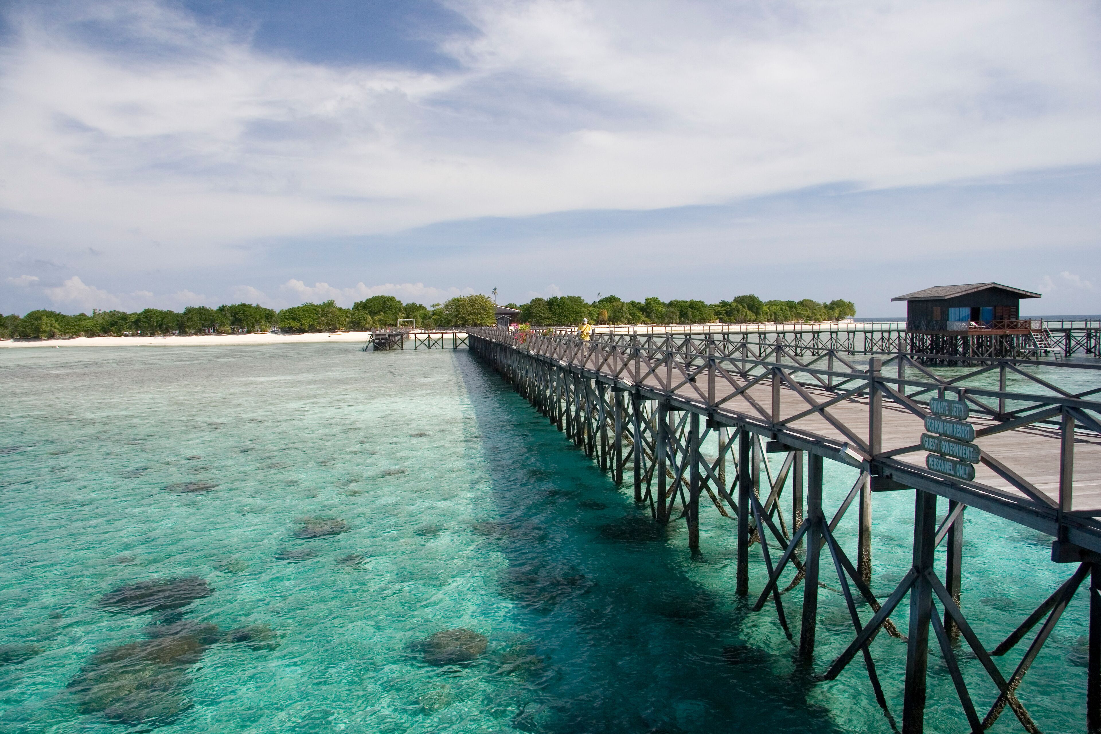 Pom Pom Island Malesia