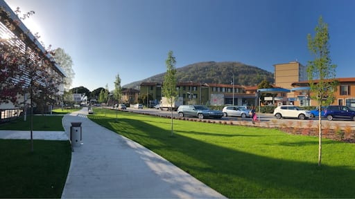 Sweet supermarket in nice quiet place on lake Maggiore