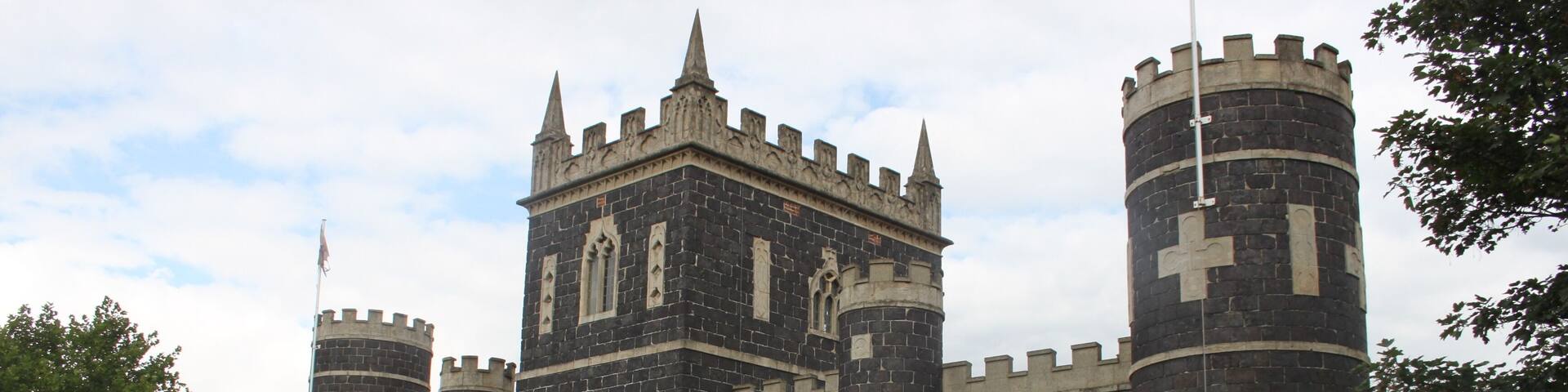 Black Castle Public House