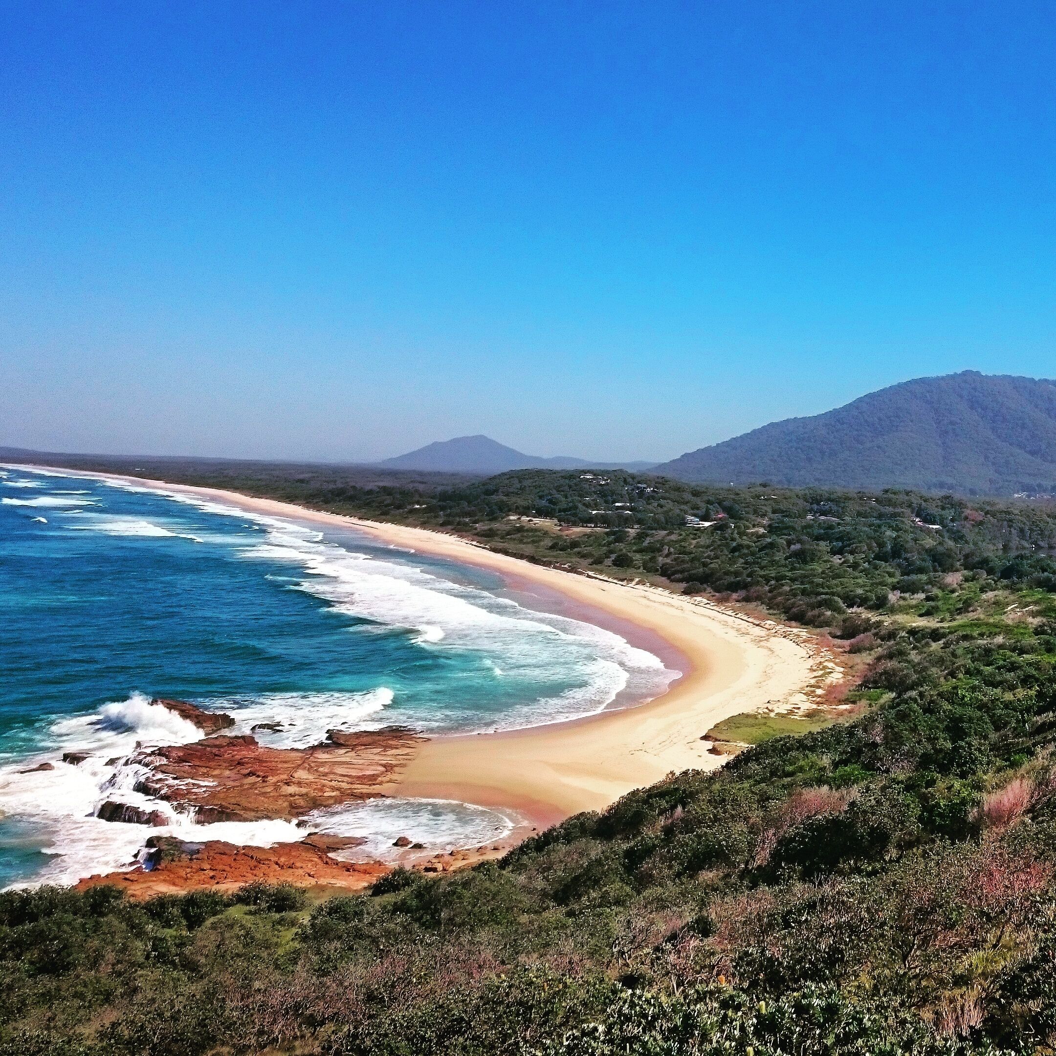 wonderful views of the everlasting Dunbogan Beach, perfect to get a sense of orientation among the awesome varieties of water reserves in the area 