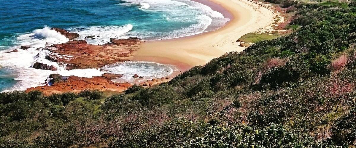 wonderful views of the everlasting Dunbogan Beach, perfect to get a sense of orientation among the awesome varieties of water reserves in the area