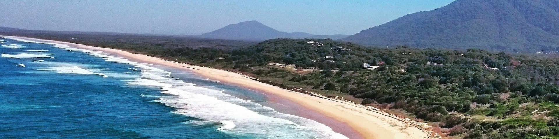 wonderful views of the everlasting Dunbogan Beach, perfect to get a sense of orientation among the awesome varieties of water reserves in the area