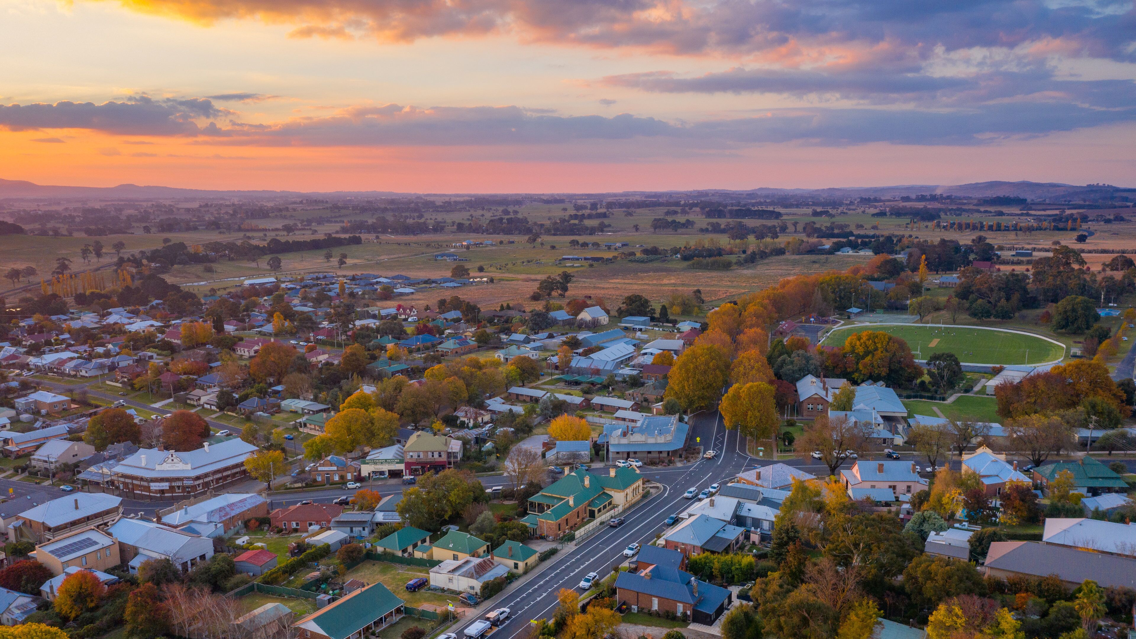 Millthorpe which includes landscape views and a sunset