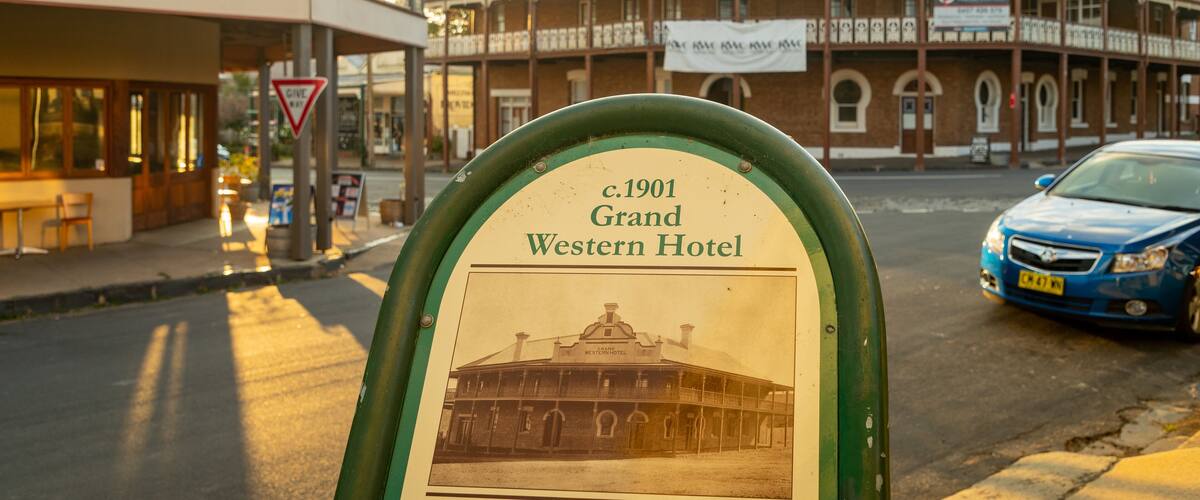 Millthorpe which includes signage