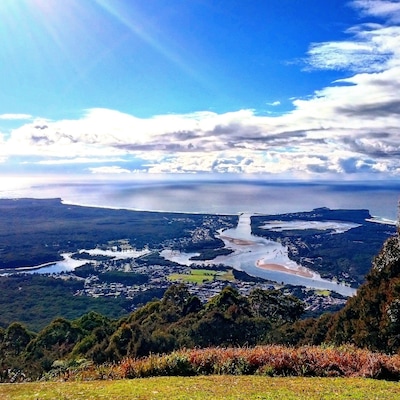 This is the view from the Laurieton Lookout, at the top of North Brother Mountain. Early mornings are the best time to get here. It's only a 10 minute drive or a 45min walk from the city centre and so, so worth it :) #roadtrip #walk #hiking