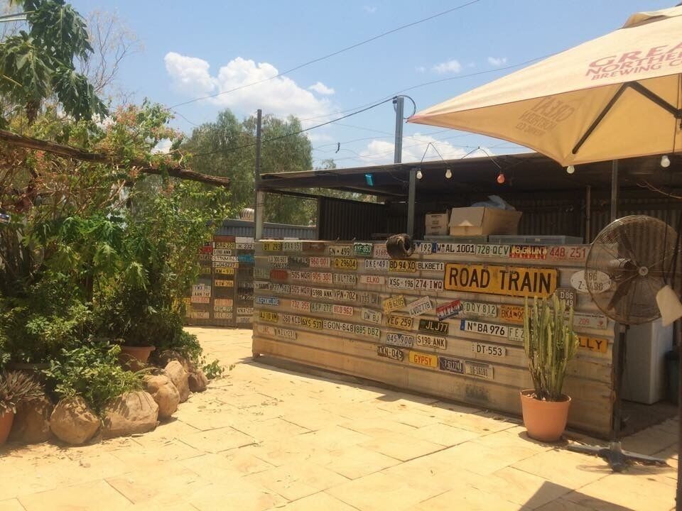 Amazing little joint- super quirky and everybody leaves a mark behind; be it cash, a note, an item of clothing etc. A great place to grab a schooner (pint) or a bite to eat