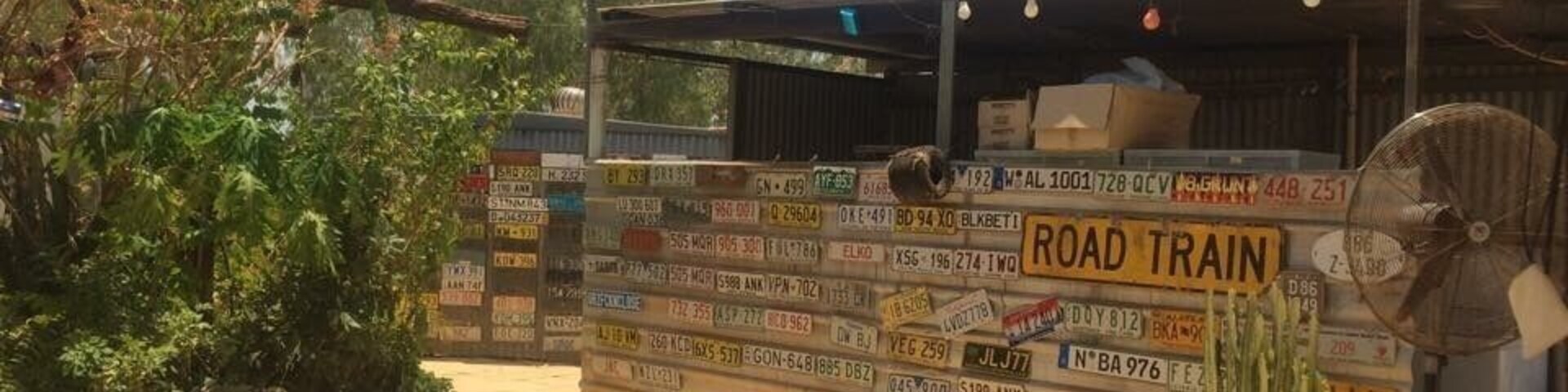 Amazing little joint- super quirky and everybody leaves a mark behind; be it cash, a note, an item of clothing etc. A great place to grab a schooner (pint) or a bite to eat