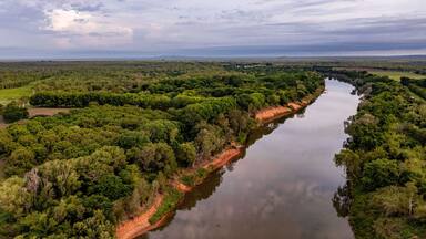 Clouds building over the Daly River