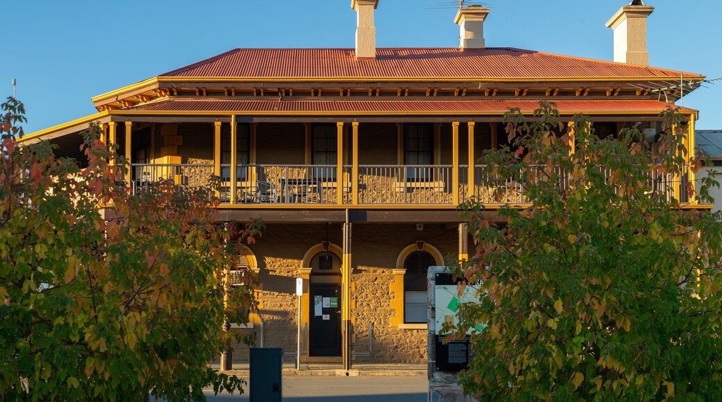 Kapunda showing heritage elements