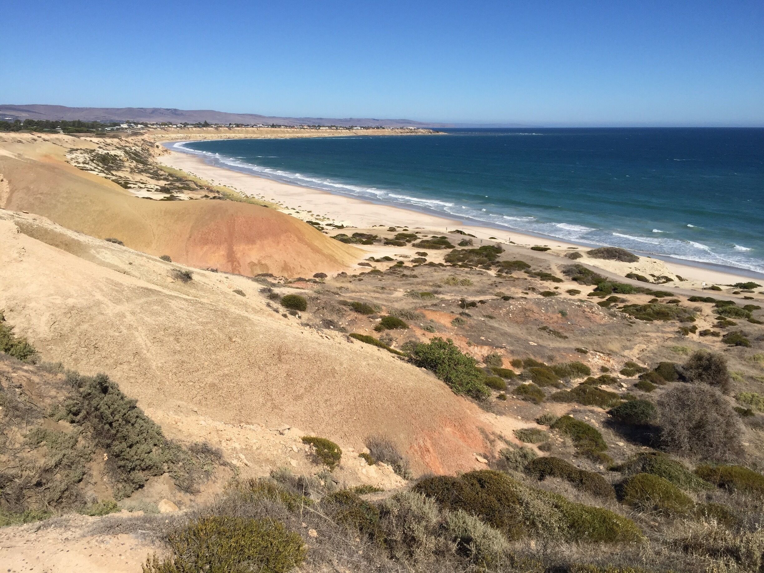 Nice Peaceful beach close to adelaide.
Seems to be a nice diving point too