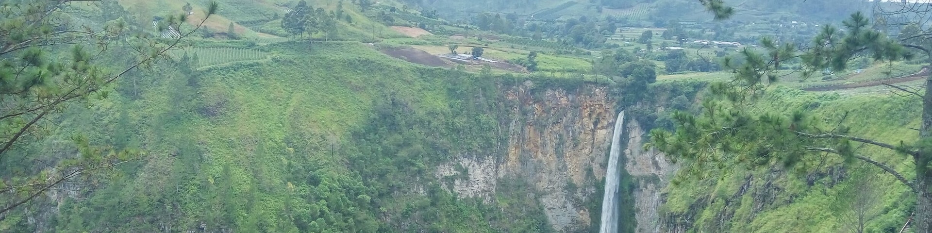 It is the tallest waterfall in Indonesia. Glad that i have the chance to view it.
#lifeatexpedia
