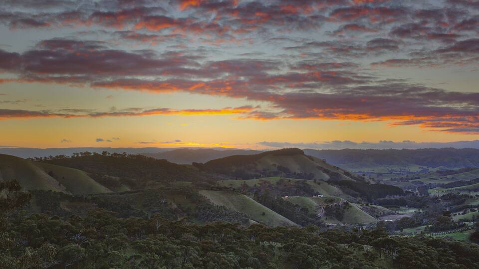 Pre-sunrise Murchison Gap Strath Creek