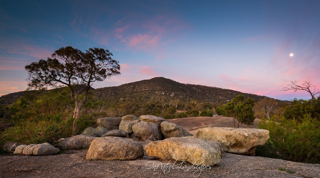 Snagged this beautiful sunset at the you Yangâs at the end of a shoot for a client đ