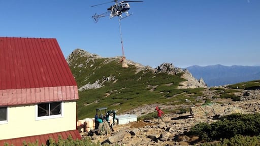 冬山小屋の冬支度