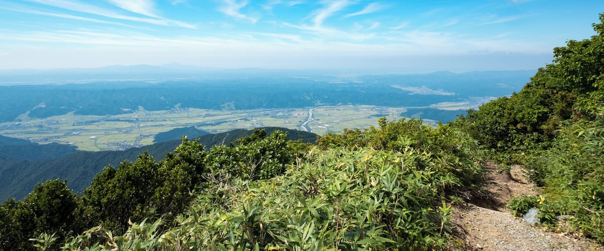 The NW view from Mount Hakkai.
