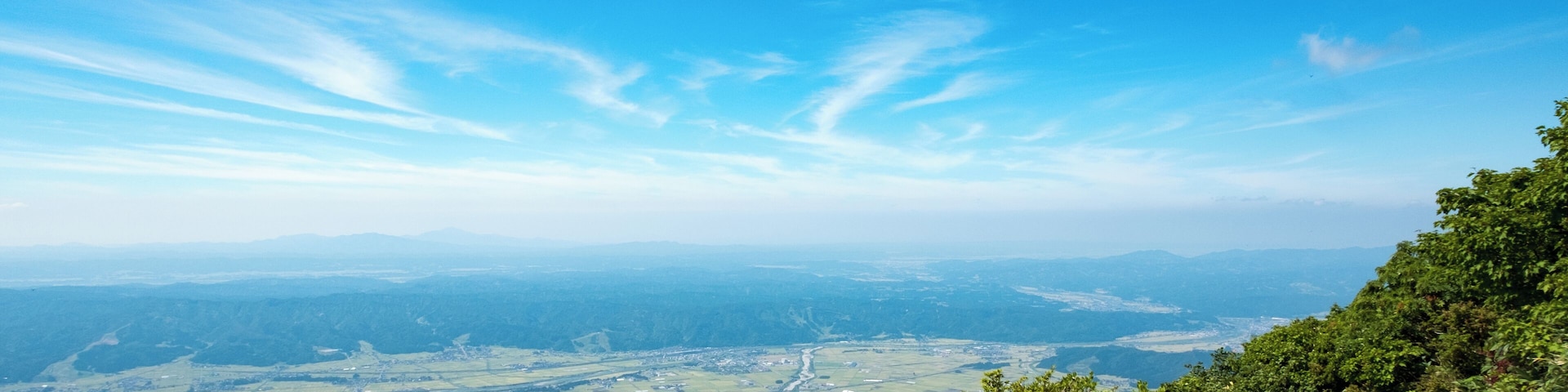 The NW view from Mount Hakkai.