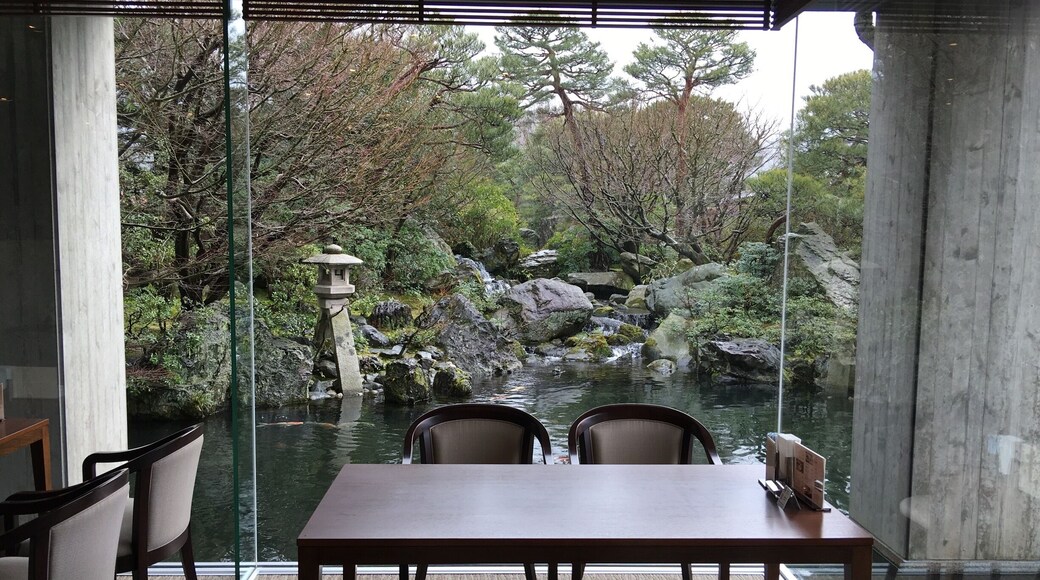 Billion $ view from the coffee house! Food was great and the ambience is amazing! Must eat here if u visit the museum. Soak in the atmosphere and just be. I wish I have such a view one day when I build my own house! In fact, I am inspired to build a Japanese garden in my backyard now. This is truly food for the soul!!!
