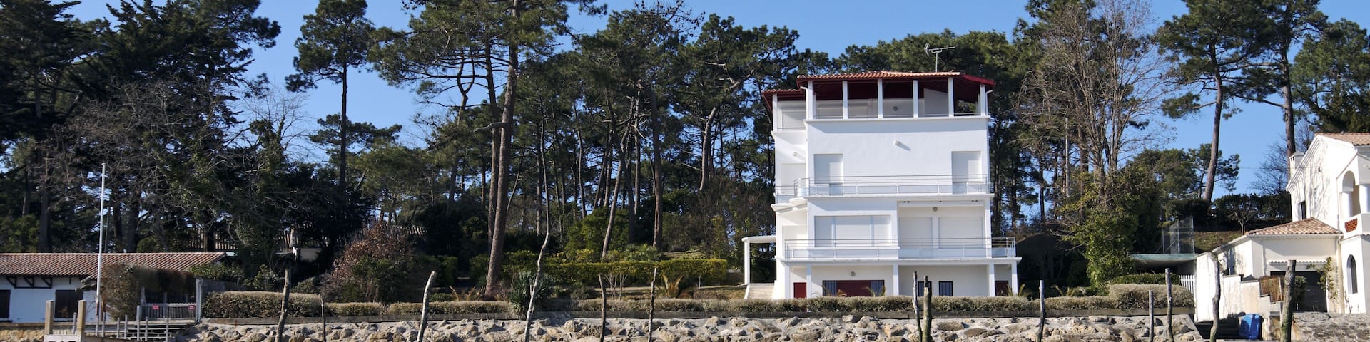 oyster farming and coast of cap Ferret