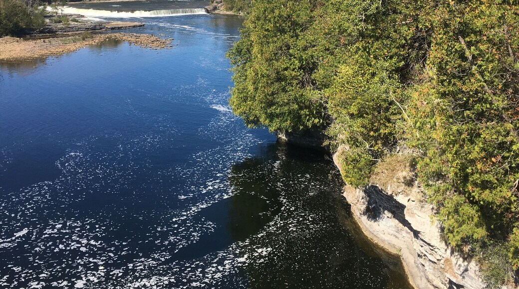 Right next to the Trent Severn Waterway and downtown Campbellford. There are two cute red Muskoka chairs nearby overlooking the water