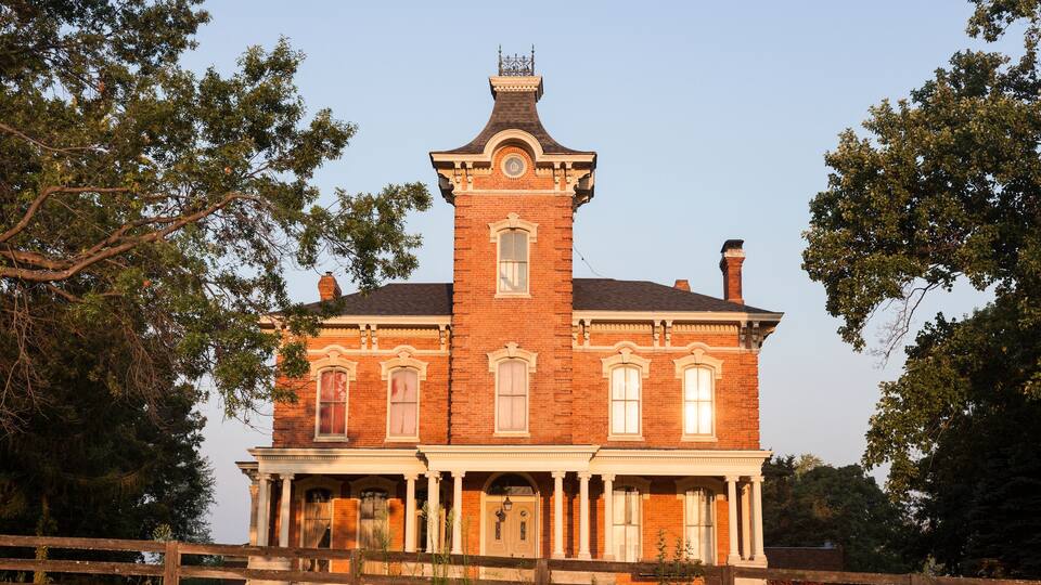Old Mansion in Chatham