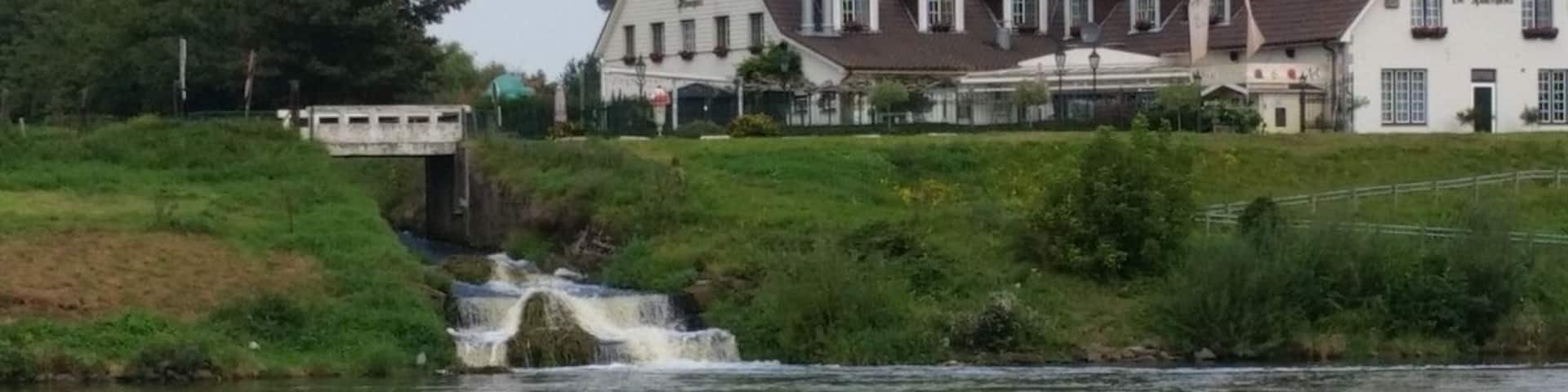 Leuk pontje bij Ophoven. Voor 1 euro zetten ze je over.