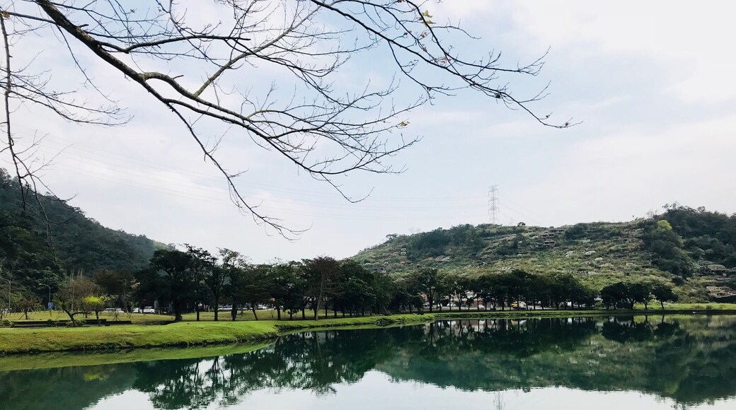 A peaceful lake in Yilan,Taiwan
Perfect place that you can just grab a book and sit on the bench for whole afternoon.
#OrbitzTravel