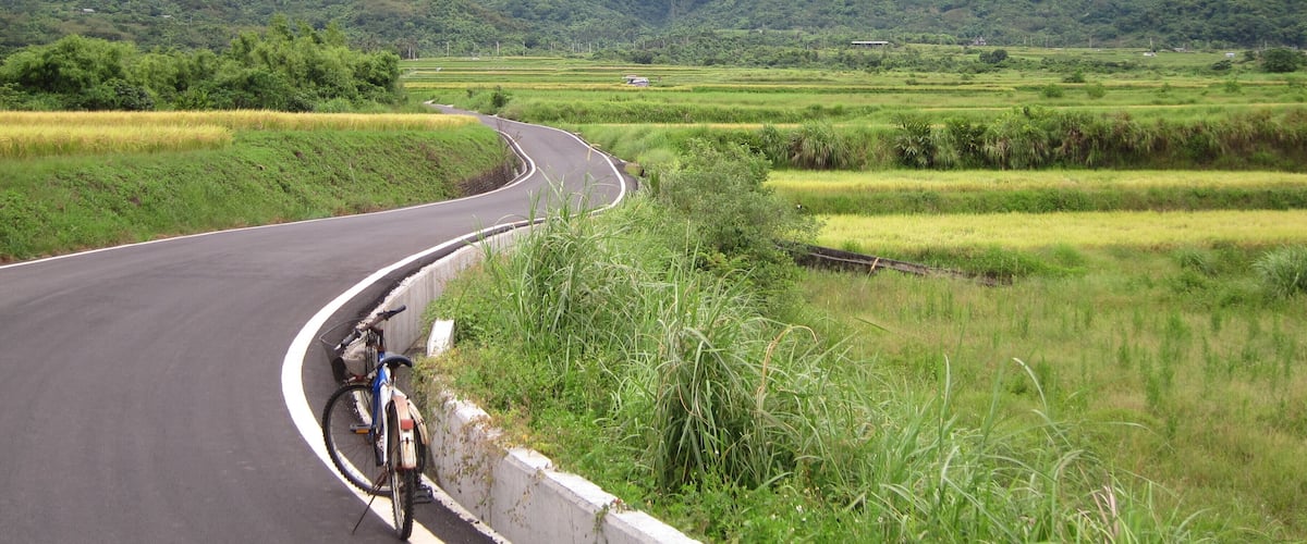 Bike parking on the side of the field road in Changbin