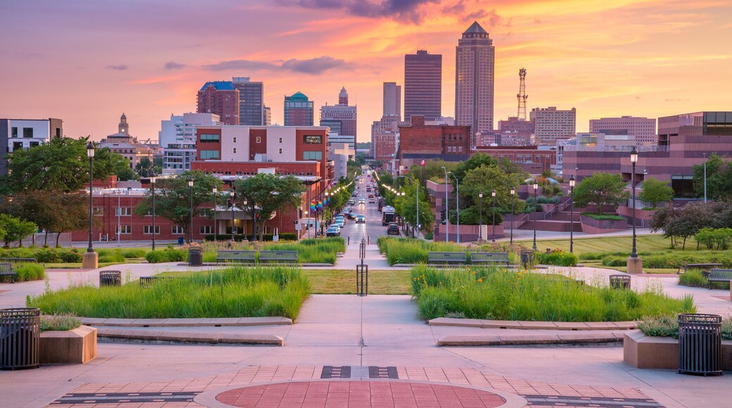 Des Moines, Iowa, USA. Cityscape image of Des Moines skyline, Iowa, USA at summer sunset.