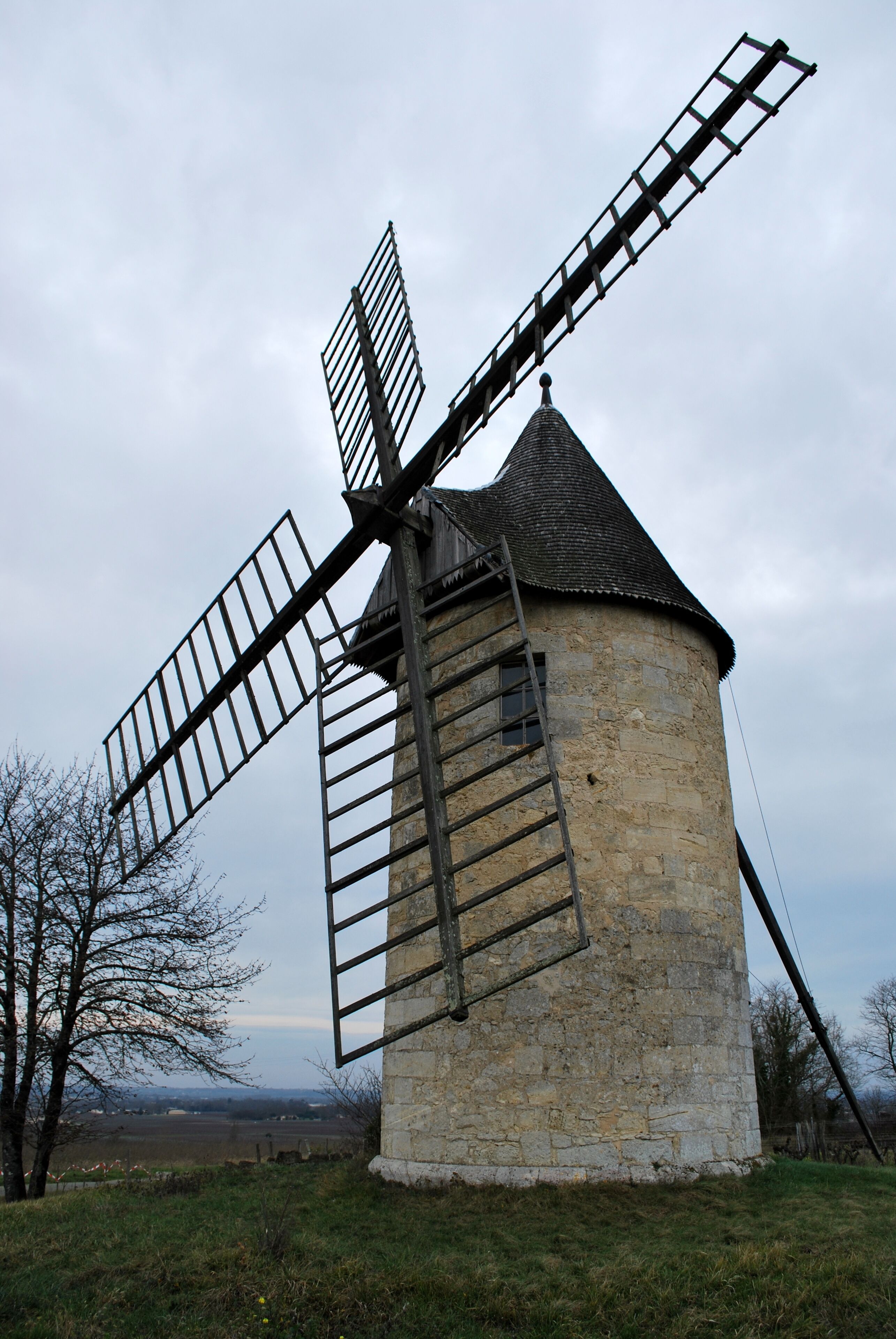 Montagne (Gironde) Moulins de Calon