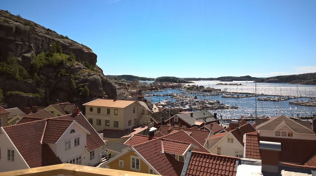 View from the balcony at Villa Evalotta in Fjรคllbacka. A charming town but quite crowded during the peak season. Nevertheless absolutely worth a visit.
