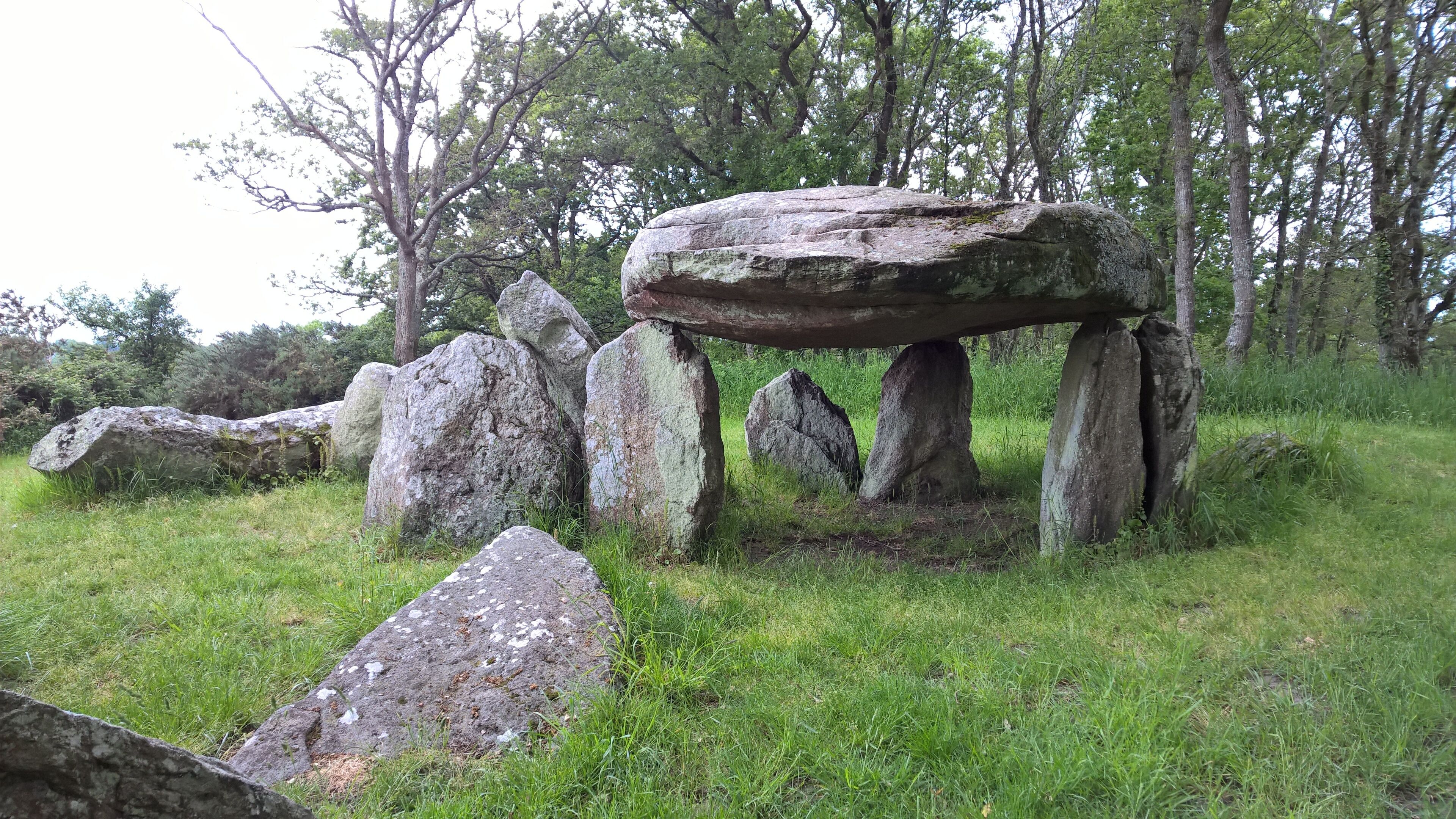 Dolmen de la Barbière, Fr-44-Crossac.