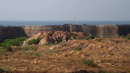 A sea fort which offers a spectacular view of the Arabian sea. Perfect for sunsets and dolphin spotting.