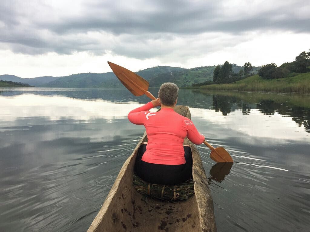 Sorry for the absence. 
I have just returned from Africa and a longer (unexpected) stay in London... and I must say I've totally fallen for Uganda, its colours, and its people.
Paddling Lake Bunyonyi in a traditional canoe on a rainy late-November morning.
#waterlust #Reflections

Happy New Year!
