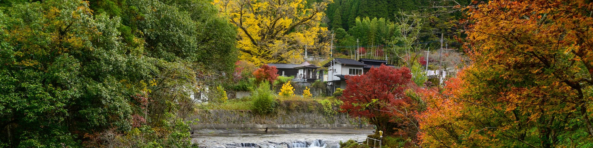 鍋釜滝・紅葉風景
Nabekama Falls / Autumn leaves scenery
「下城滝」と「鍋釜滝」2つの滝
Two waterfalls, "Shimonjo Waterfall" and "Nabekama Falls"
日本(秋)2021年撮影
Taken in 2021 in Japan (Autumn)
九州・熊本県小国町
Oguni Town, Kyushu