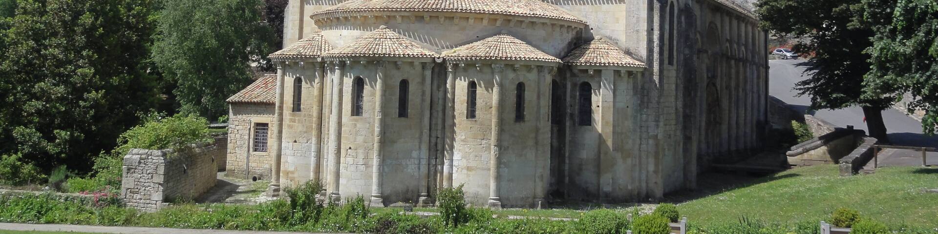 This building is indexed in the Base Mérimée, a database of architectural heritage maintained by the French Ministry of Culture, under the reference PA00101264 .