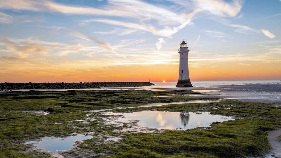 Perch Rock Lighthouse Wikidata has entry Q17547220 with data related to this item.