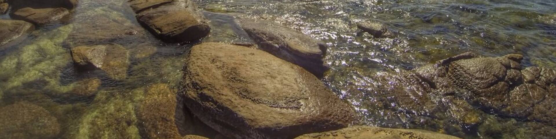Beautiful hidden gem along the northern coast of Kangaroo Island. Walk through a cave and discover this beautiful stretch of beach.
