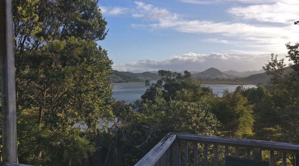 Quiet town close to Whangamata but much more peaceful, where you can find a neighbour selling his produce or the kids fishing in the lake #LifeAtExpedia