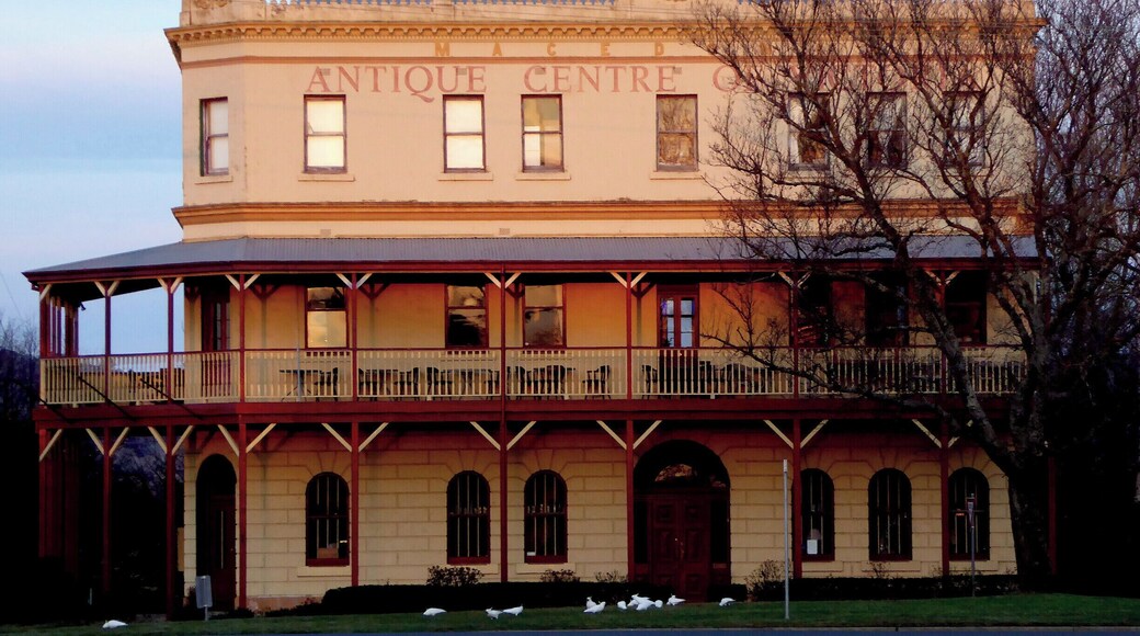 This town is in the geographical centre of Victoria and its various eras of history are evident everywhere.