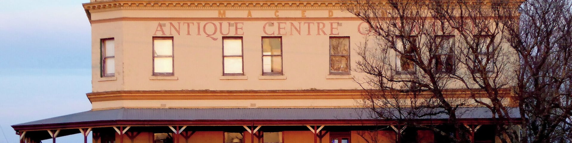 This town is in the geographical centre of Victoria and its various eras of history are evident everywhere.