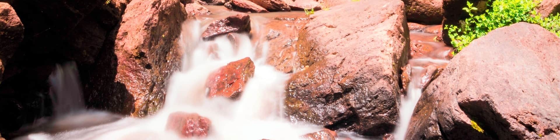 What an amazing drive to find this location, all up the range there are some breath taking views. You park right across the road from the caravan park in a little picnic area, there are barbecues and tables and chairs and just a short walk from there is the look out to Queen Mary Falls. You can choose to continue along the trail until it reaches the bottom. The trail is accessible all the way and an easy walk. And the falls is breath taking