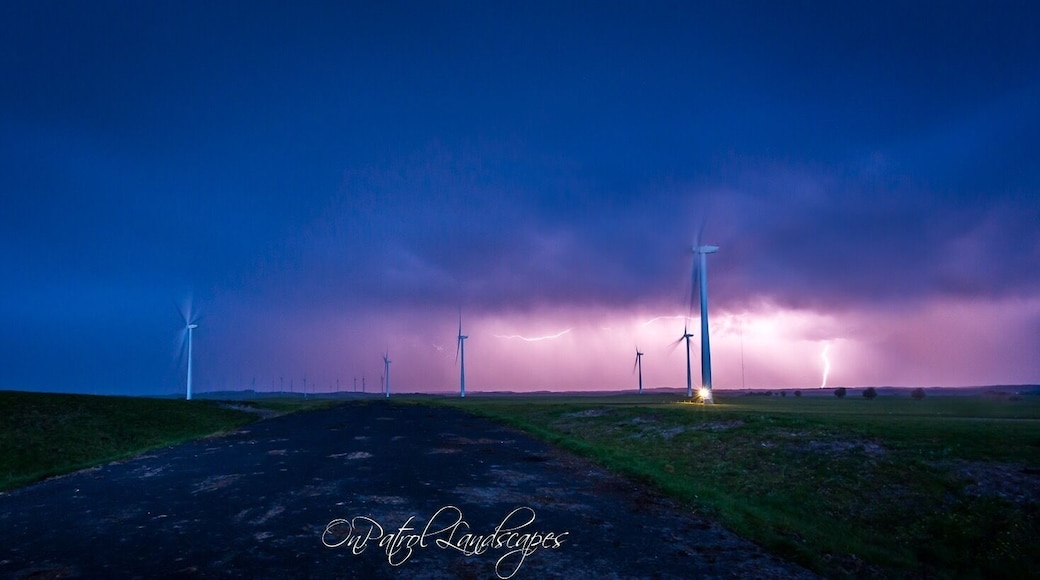 A massive electrical storm passed over just after sunset, so it was only fitting to head to a wind farm while on the area! And the blue of the stormy skies 😍😍😍
#BVSBlue Photo Contest