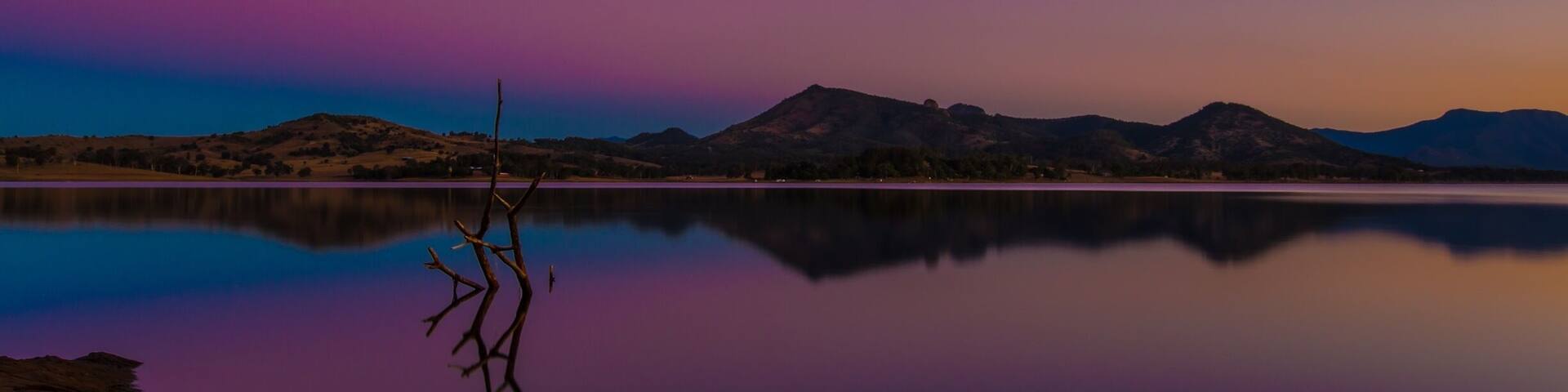 Lake Moogerah, just over an hour west of Brisbane and about 90 minutes from the Gold Coast, is such a beautiful place for sunrise and sunset photography. Not to mention the camping grounds, the fishing and the water sports. Set in the Scenic Rim, you will love it here. #blue #travel