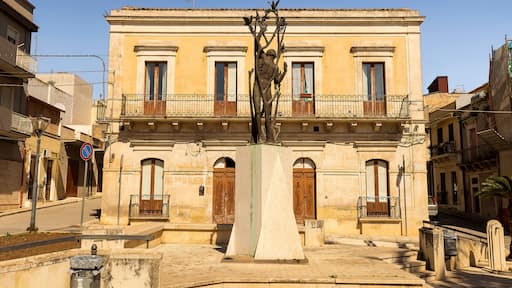 Taking a walk across the streets of Rosolini, Province of Syracuse, Sicily, Italy. (Garibaldi Square).