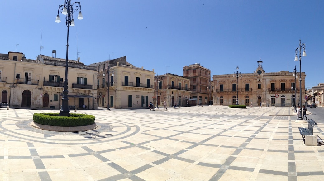 Piazza Garibaldi, Rosolini