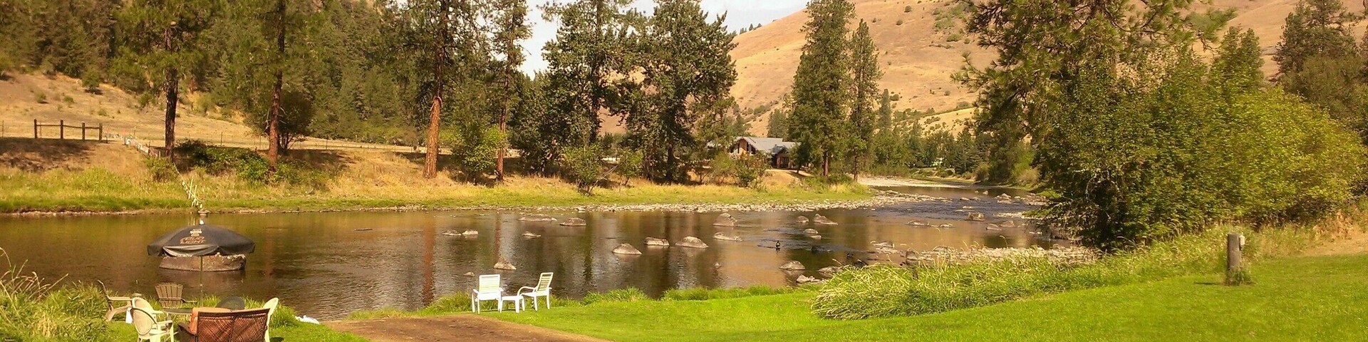 Beautiful ranch with horseback riding, fishing, and some rifles to shoot if you feel so inclined #lifeatexpedia