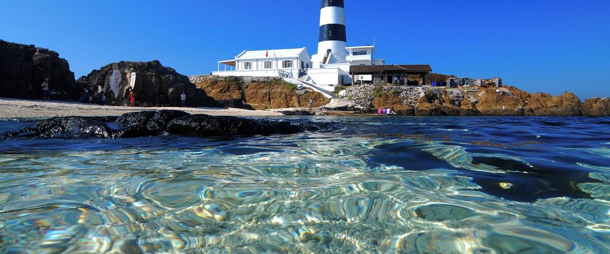 This is a photo of a monument in Taiwan identified by the ID