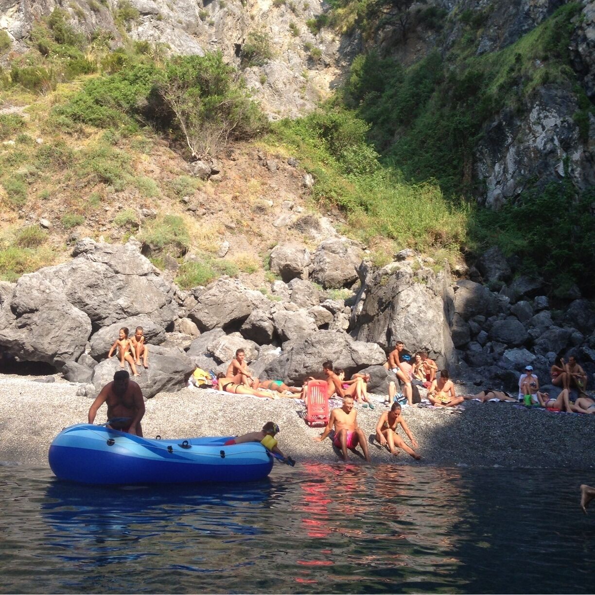 Contrasto zona collina.e mare