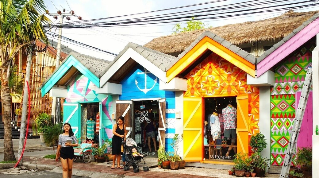 Head over to my blog www.ginnywhowanders.blogspot.com ☺️ When we saw this, we really thought this was cool and the colours were so vibrant so it definitely caught our eye! The stuff they sell inside are very trendy as well 😁 #Bali #wanderlust #ginnywhowanders #worlderlust #instagram #funtimes #indonesia #travelblogger #seminyak